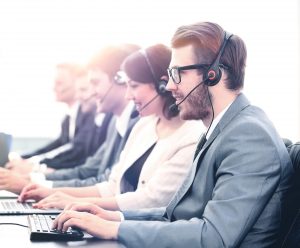 11 Key Features of the Best Call Center Software for Sales Centers